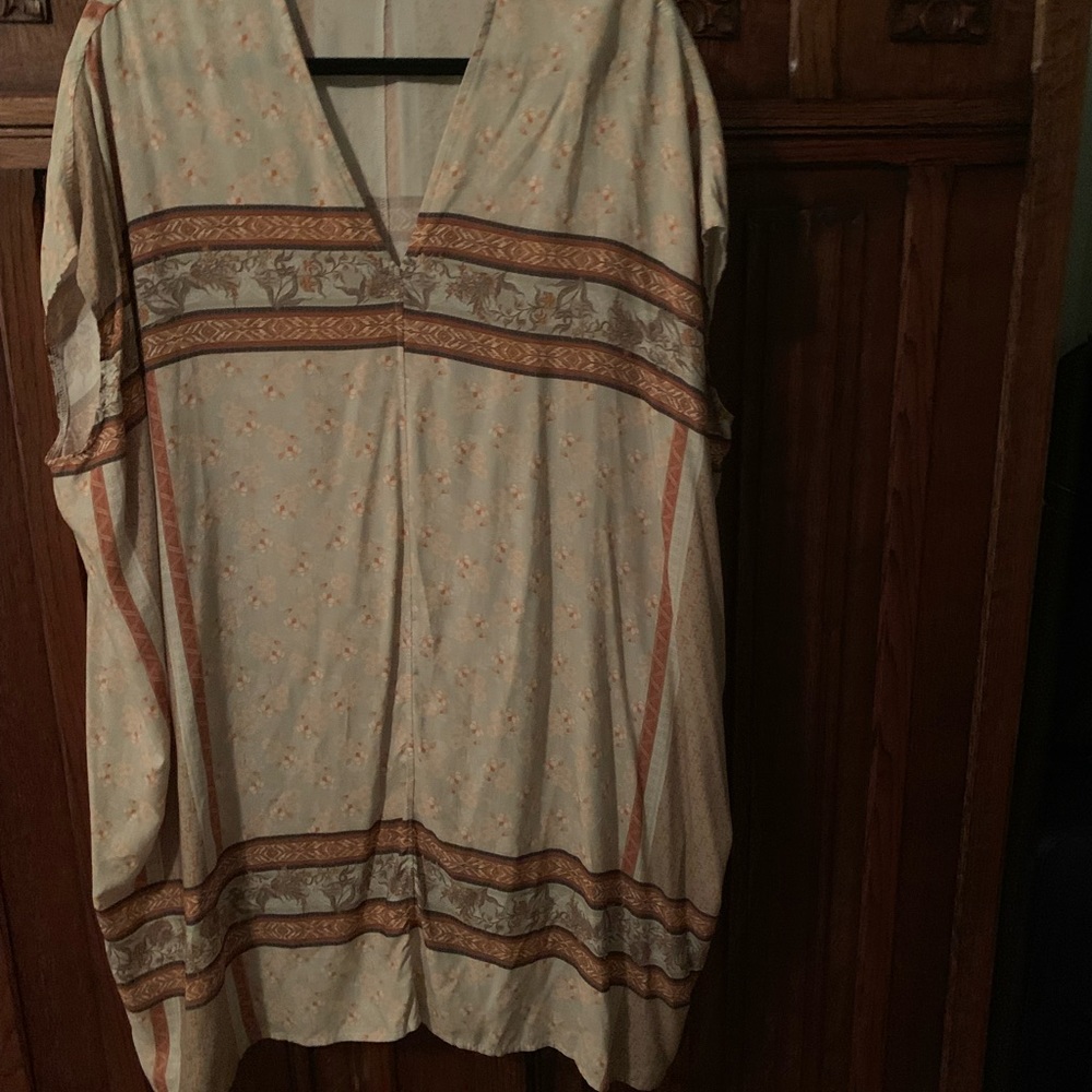 Yanak tunic - Picture 8 of 8